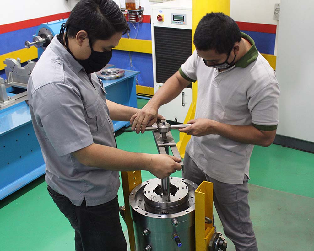 dynamic test rig